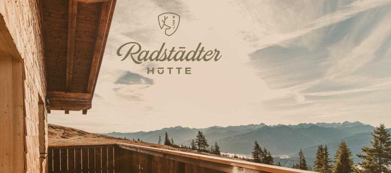 Radstaedter Huette Im Winter Nicht Mit Dem Auto Erreichbar Wunderschoene Alleinlage Schwemmberg Extérieur photo